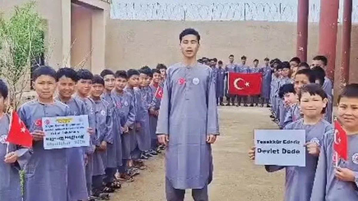 Afganistan’daki yetim çocuklardan ‘Devlet Dede’ye teşekkür