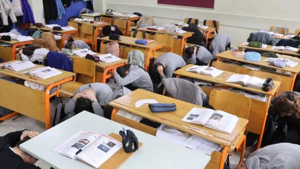 Kocaeli’de öğrencilere afet bilinci aşılanıyor