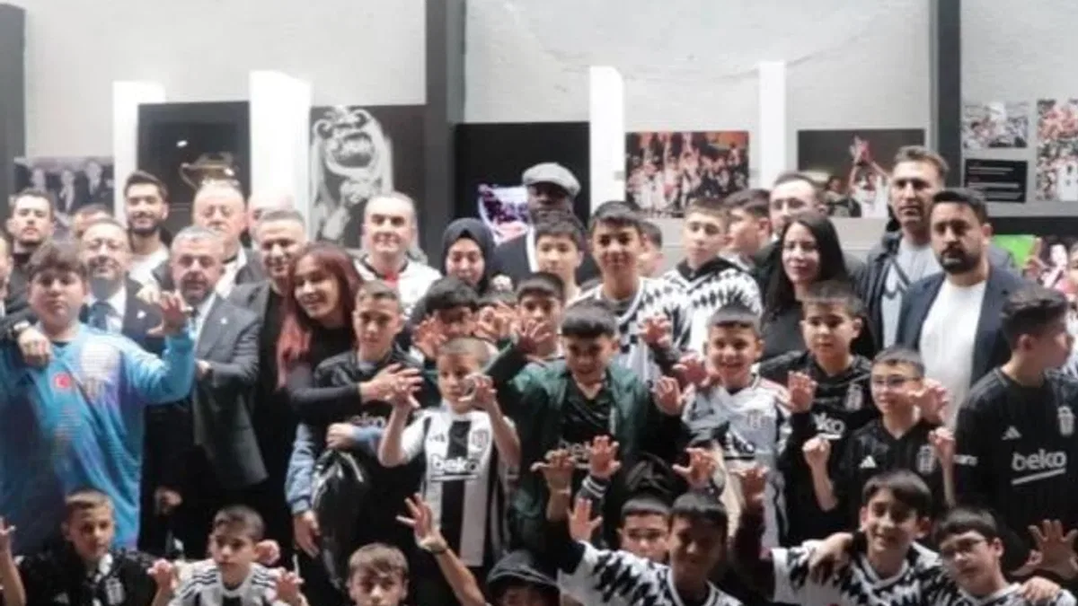 Ankaralı minik yürekler Tüpraş Stadyumu’nda Beşiktaş coşkusu yaşadı
