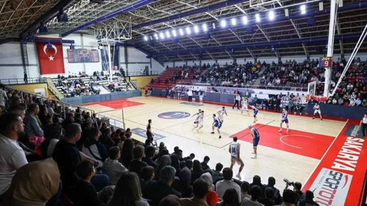 Lider Sakarya, taraftarı önünde Kütahya BSK’ı ağırlayacak