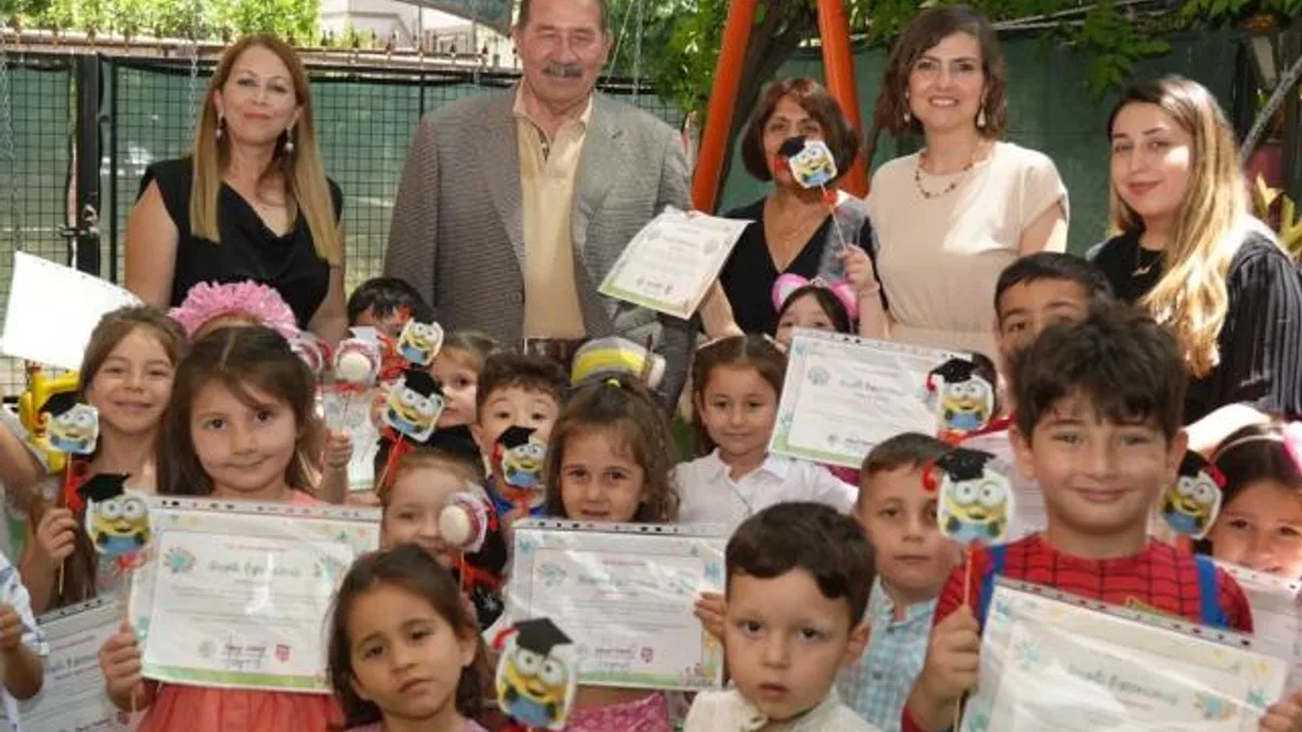 Çocuk Oyun Evi’nde dönemin yıldızları mezun oldu