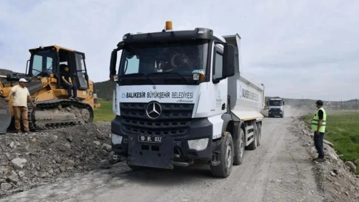 Balıkesir’de tehlikeli yollara neşter