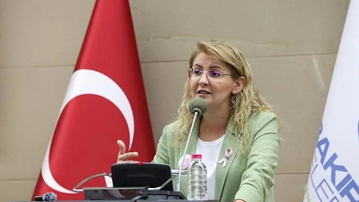 Bakırköy’de meme kanseri farkındalık semineri düzenlendi.