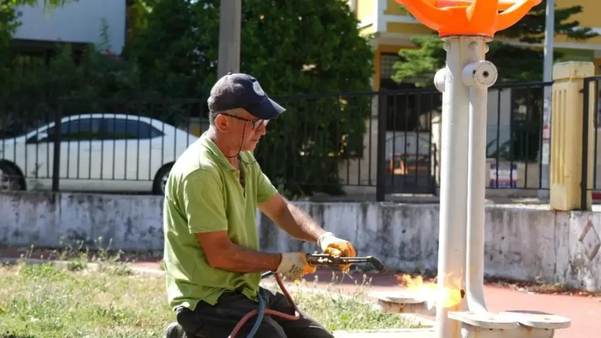 Muğla Milas’ta parklarda yenileme seferberliği başladı