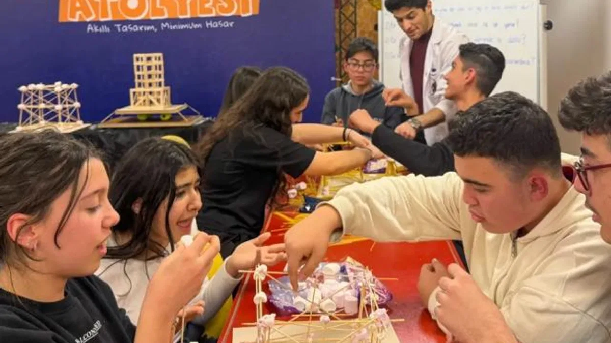 İstanbul Maltepe’de dayanıklı bina modelleri inşa ettiler