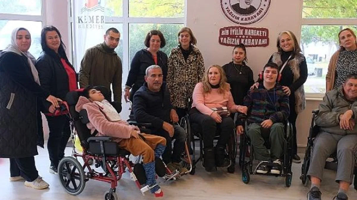 Kemer Belediyesi’nden anlamlı günde, anlamlı program