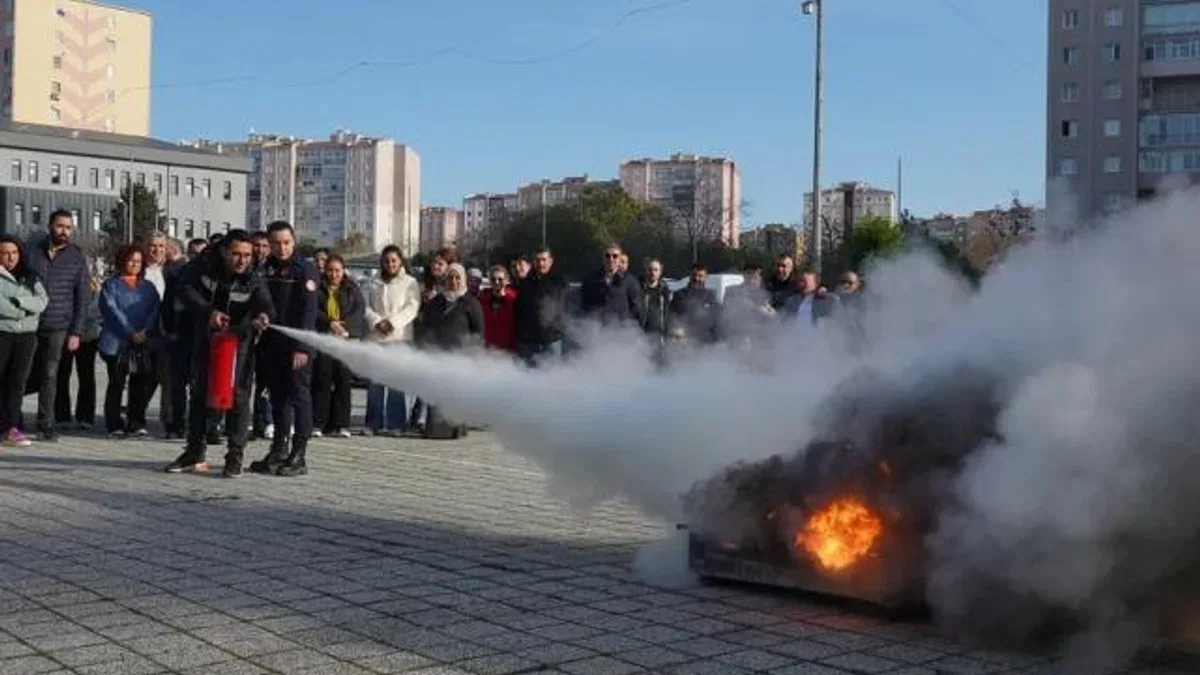 İstanbul Beylikdüzü Belediyesi çalışanlarına ‘yangın güvenlik’ eğitimi