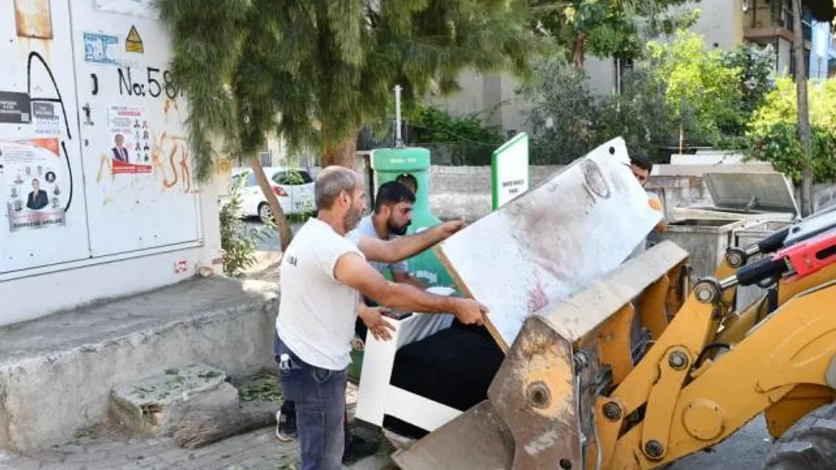 İzmir Çiğli’de moloza kararlı müdahale