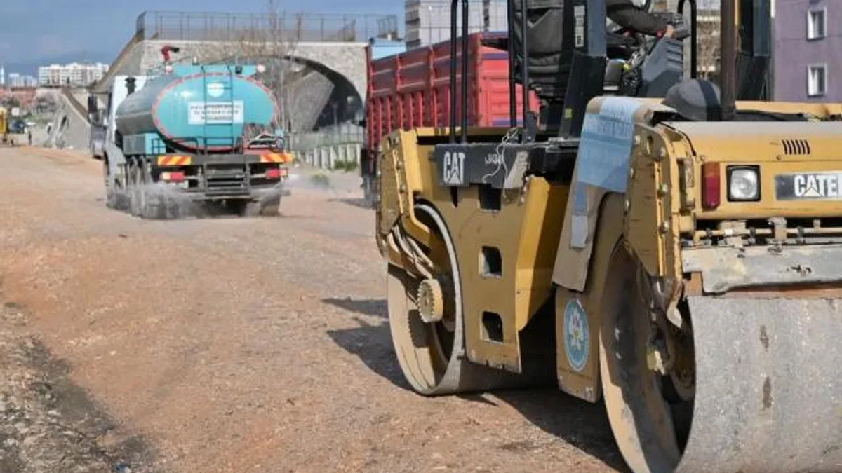 Manisa Büyükşehir Cider Yolu’nda asfalt öncesi çalışmalara başladı