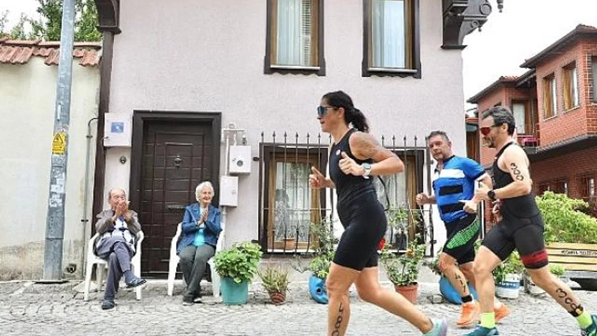 Mudanya Triatlon Finalleri’ne rekor katılım sağlandı.