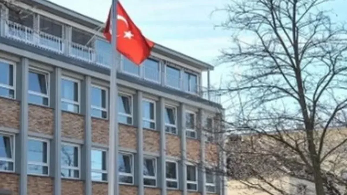 Almanya’da başkonsolosluk binasına işgal girişimi