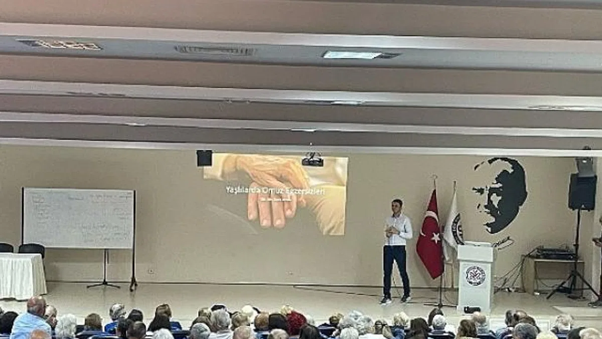 EÜ Tazelenme Üniversitesi öğrencilerine “Koruyucu Fizyoterapi ve Rehabilitasyon” eğitimi verildi