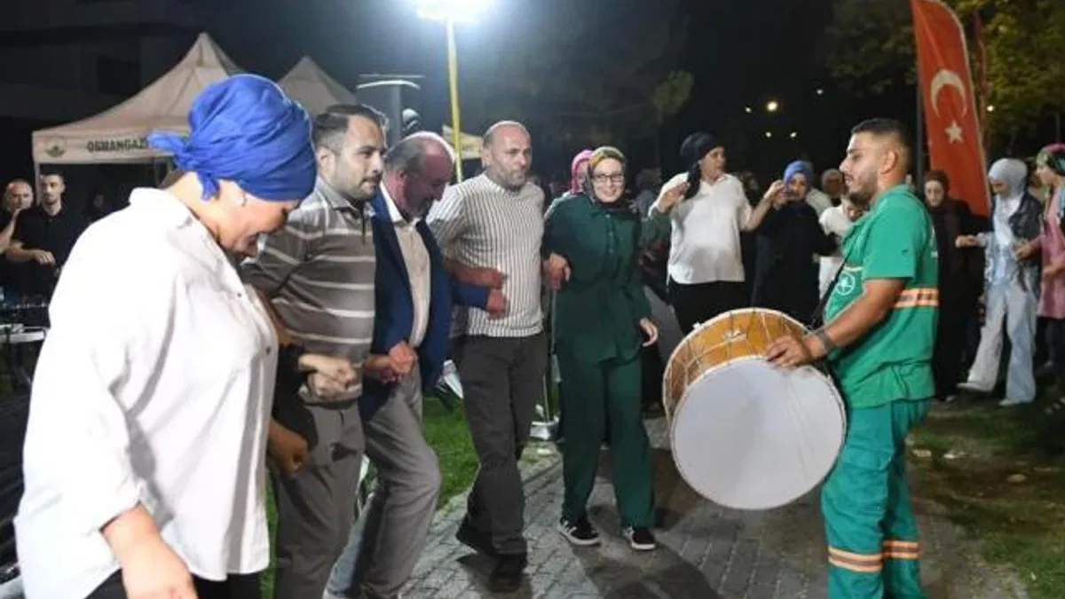 Bursa Osmangazi’de yaz akşamları eğlenceli geçiyor