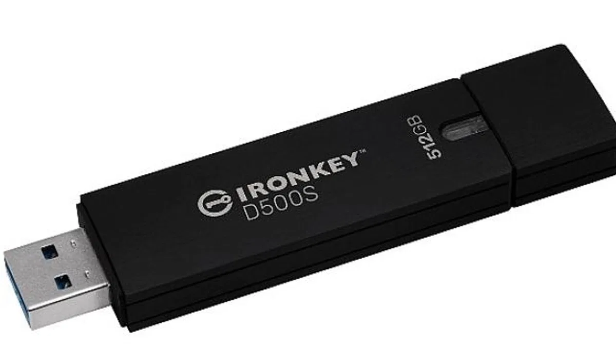 Kingston IronKey D500S: Güvenilir Tedarik Zincirine Sahip, Dünyanın İlk ve Tek TAA Uyumlu, FIPS 140-3 Seviye 3 Donanım Şifreli Sürücüsü