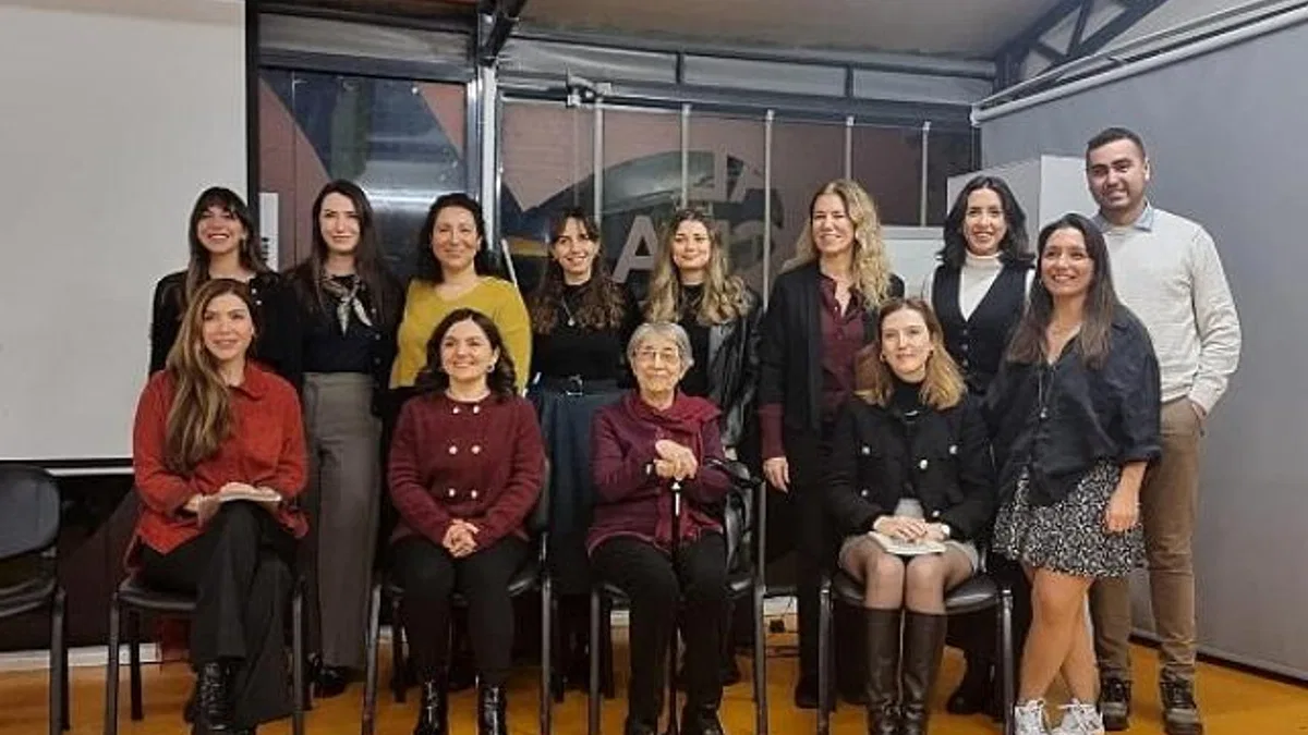 Türkiye’de sistemik terapiye dair kapsamlı bir kaynak hazırlandı: ‘Terapi Odasına Sistemik Bakış’