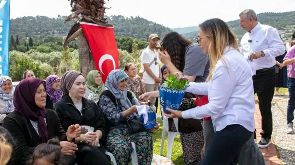 Güzelbahçeli anneler kahvaltıda buluştu