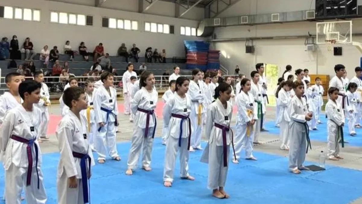 İzmir Bornova’da kuşak terfi sınavı heyecanı