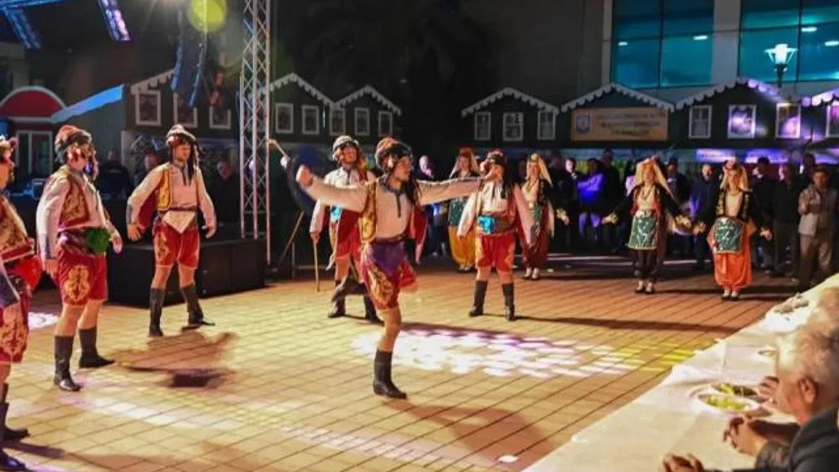 10. Gemlik Hemşehri Dernekleri Festivali coşkuyla başladı