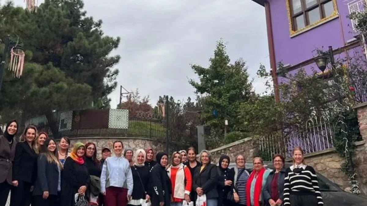 İzmit’te ‘Kadın Kadına Konak Buluşmaları’ sürüyor