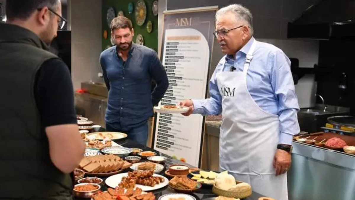 Memduh Büyükkılıç işin mutfağında!