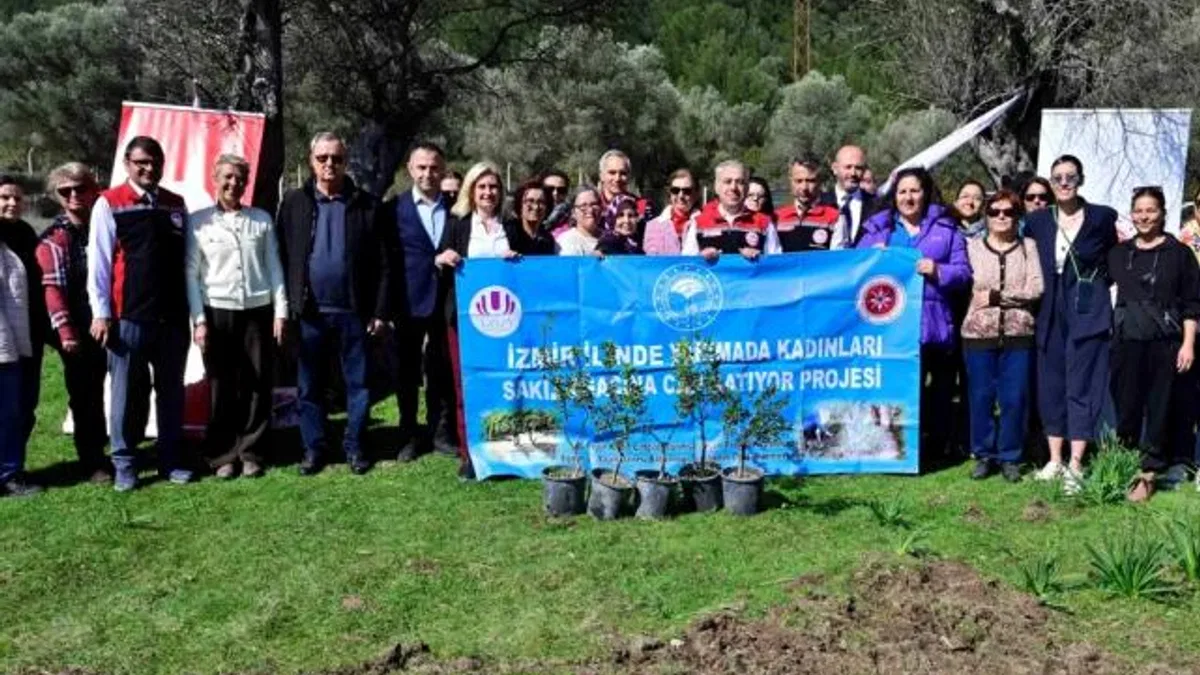 Yarımada kadınları sakız ağacına can katıyor