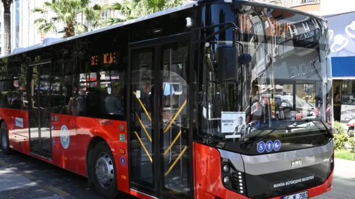 Manisa Büyükşehir’den öğrencilere yeni otobüs ayarı