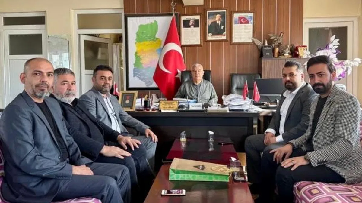 Başkan Çiçek; Muhtarlarımız, demokrasinin temel taşlarıdır
