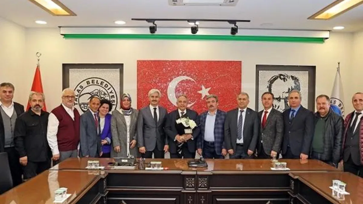 Kayseri Talas’ta öğretmenlerden Başkan Yalçın’a ziyaret