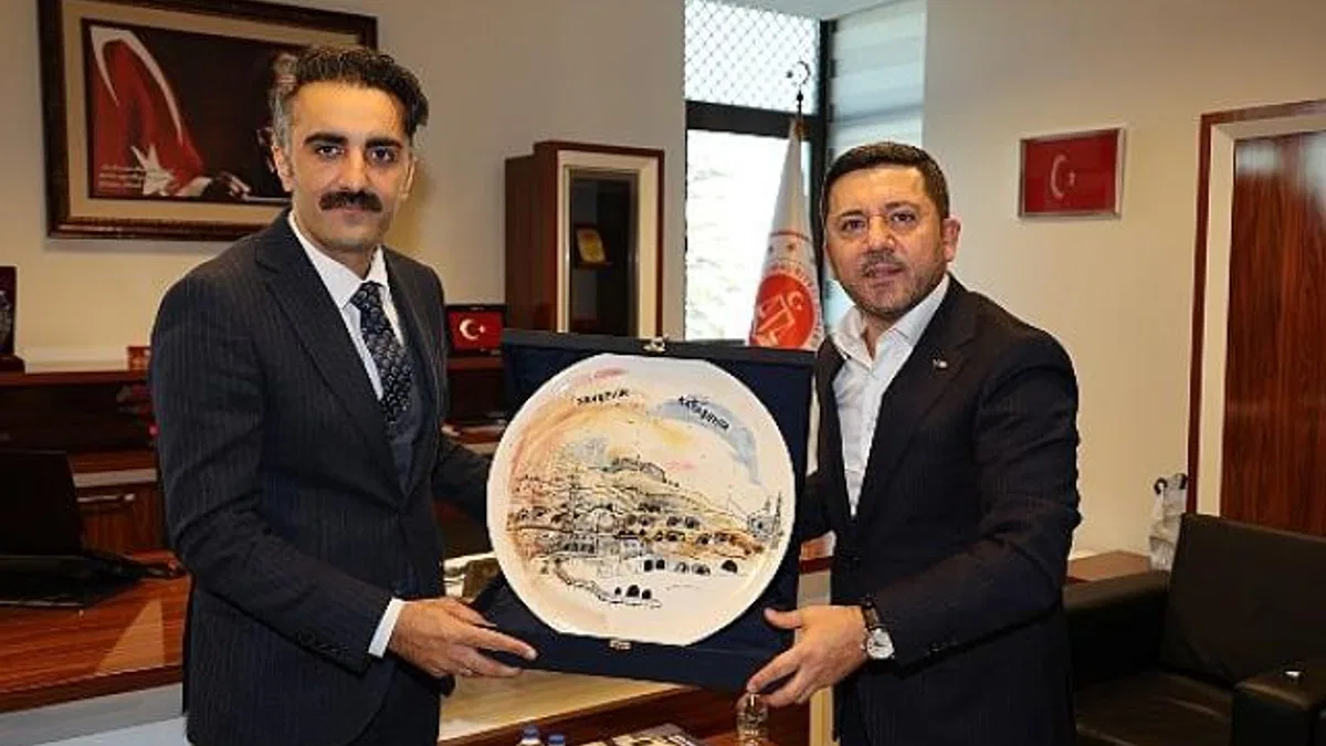 Nevşehir Belediye Başkanı Rasim Arı, Nevşehir Adliyesi’nde Adli Makamları ziyaret etti.