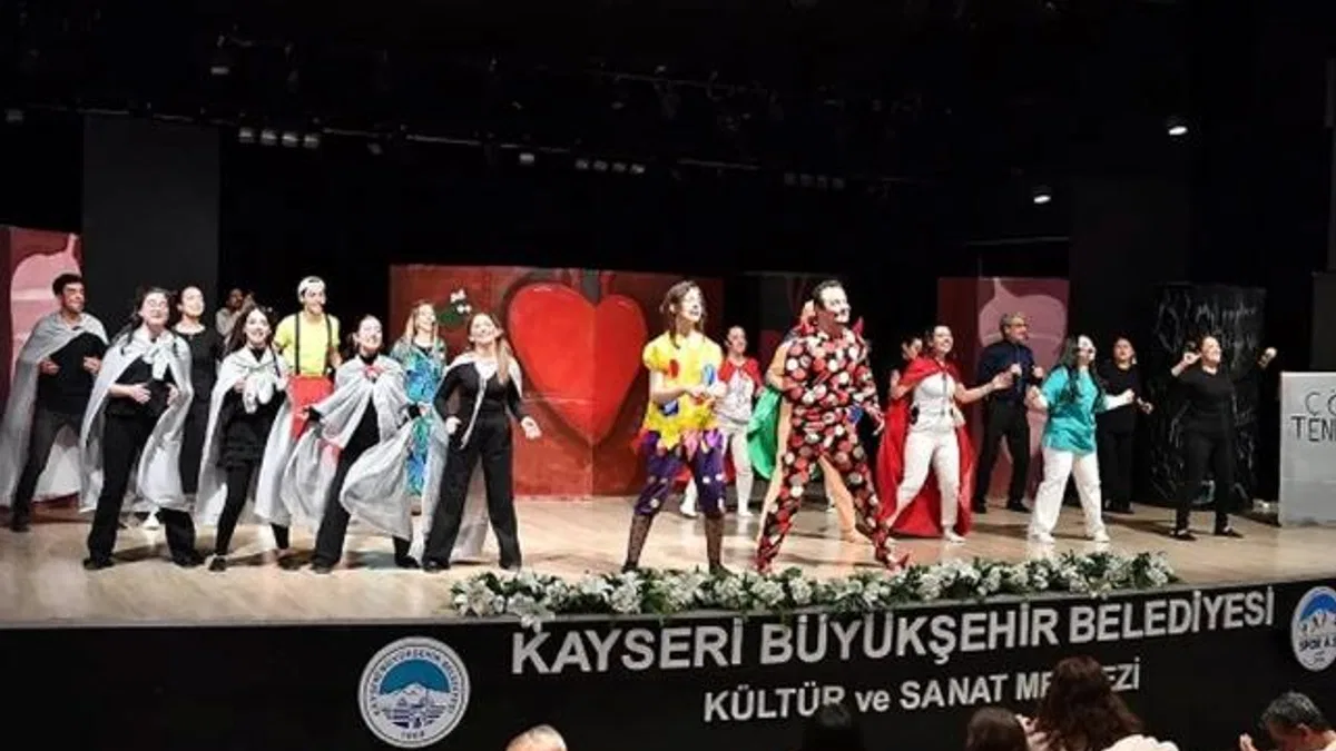 Kayseri Büyükşehir’den müzikal oyunu