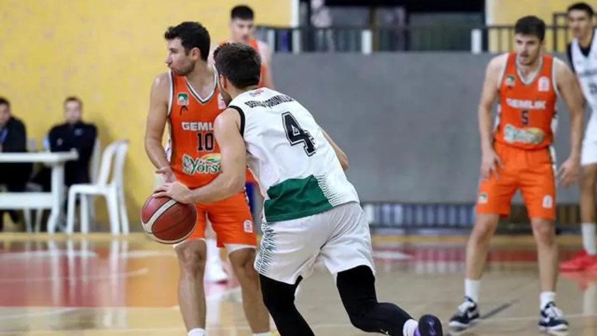 Sakaryalı basketbolcular Beylikdüzü’ne konuk olacak