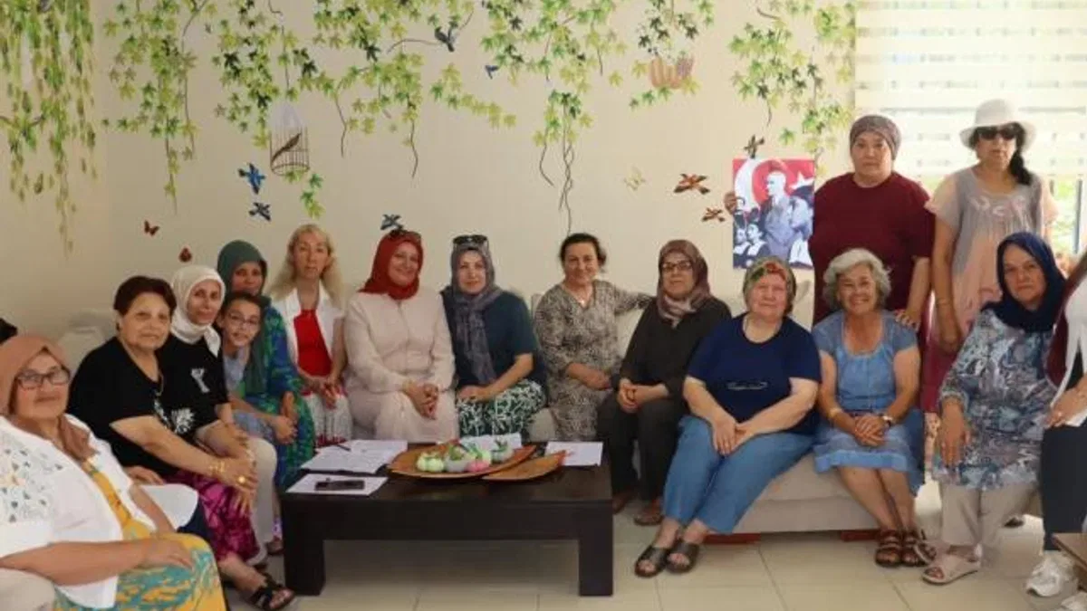 İzmit’te 50 yaş üzeri vatandaşlara “Asırlık” destek