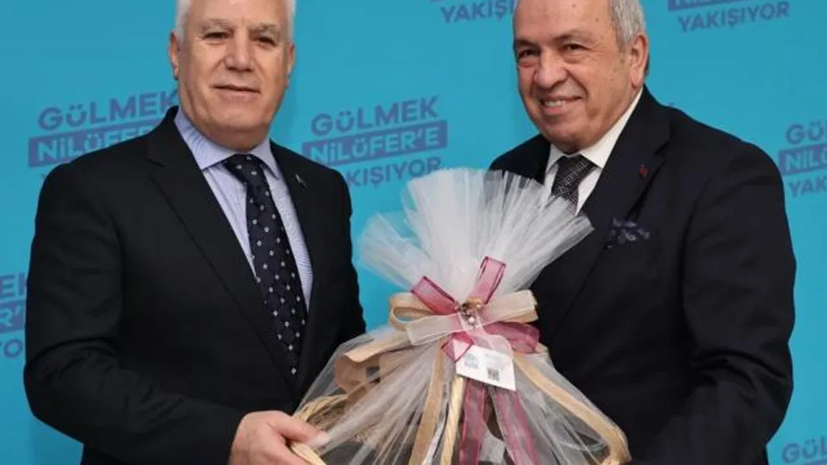 Başkan Bozbey’den Başkan Şadi Özdemir’e ziyaret