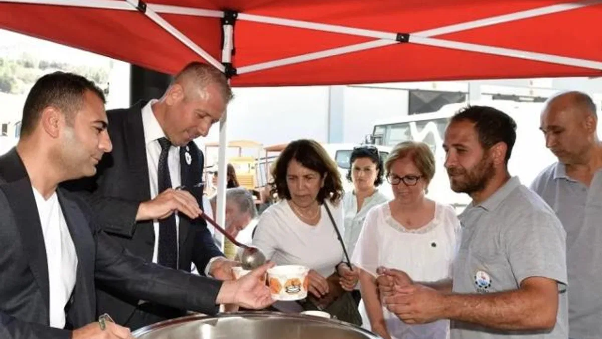 Çiğli Belediyesi Muharrem Ayı’nda aşure etkinliği düzenledi