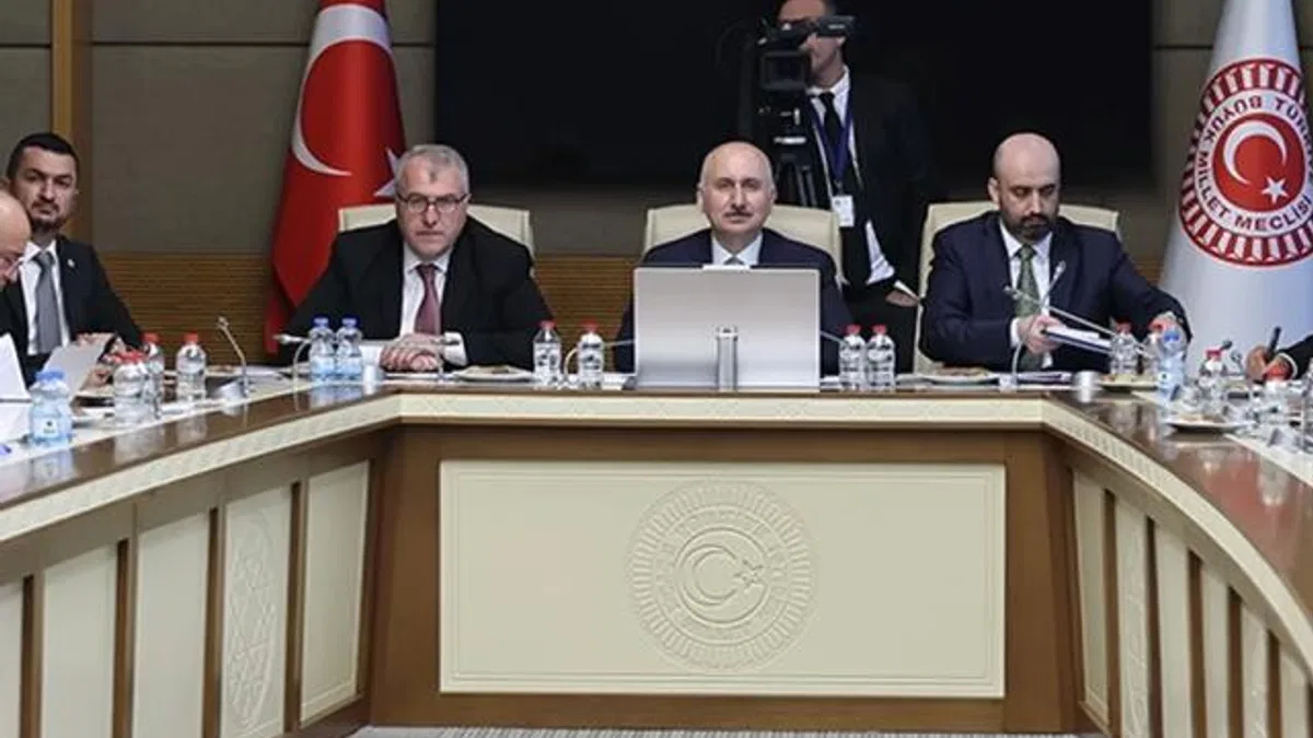 TBMM Komisyonu’nda Vakıflar Kanunu ve kimlik bildirme düzenlemeleri görüşülüyor
