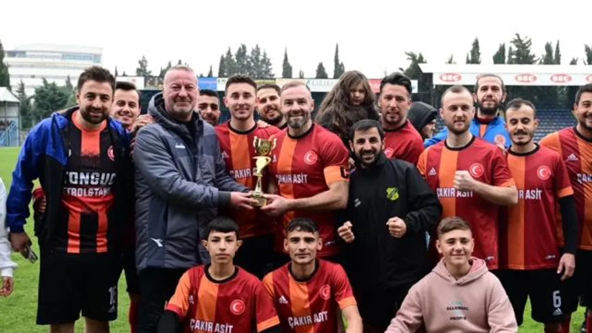 Ortasarıbey ‘Köyler Arası Futbol Turnuvası’ şampiyonu oldu