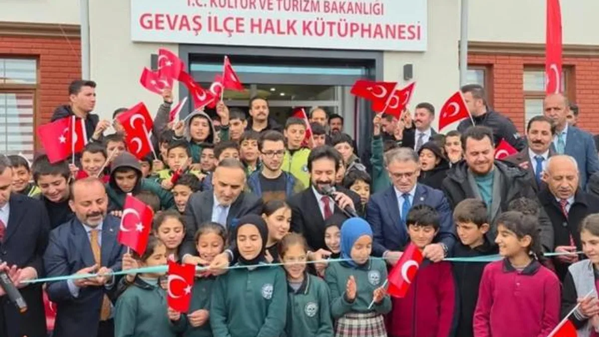 Van’da 10 yeni kütüphane hizmete açıldı