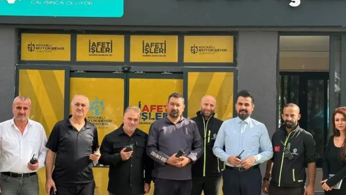 Kocaeli’nde acil durumlarda dijital ve amatör telsizi kullanma eğitimi