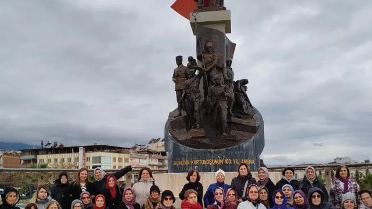 Kadınlar Manisa Salihli’yi adım adım gezdi