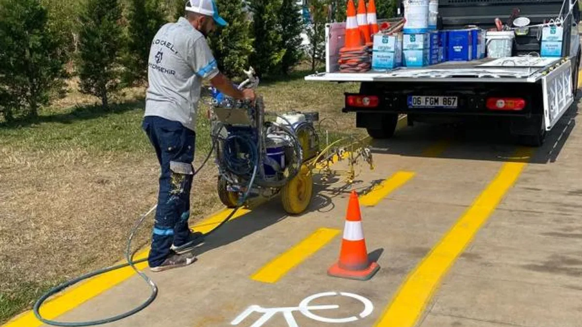 Kocaeli’de bisiklet yolları yeniliyor