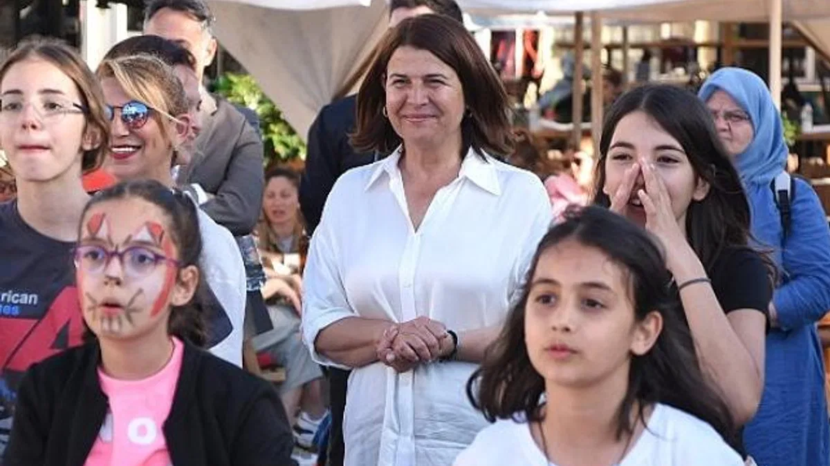 Foça Belediyesi, 23 Nisan Ulusal Egemenlik ve Çocuk Bayramı haftası kapsamında, Foça ve Yenifoça’da Çocuk Buluşmaları gerçekleştirdi