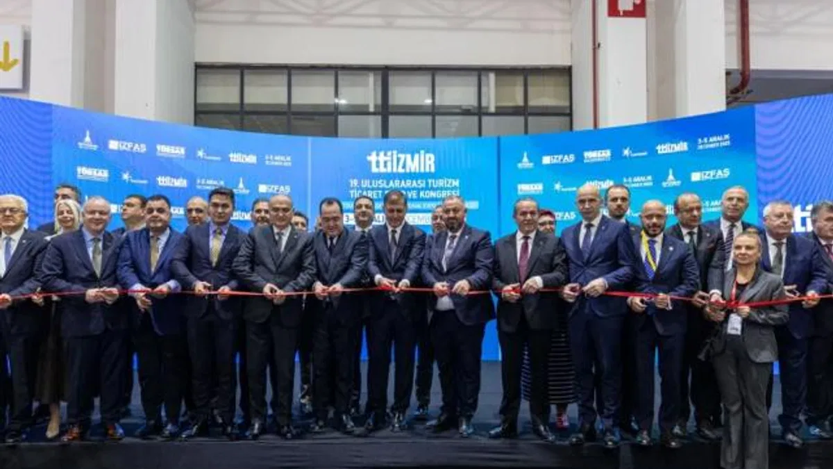 54 ülke ve 381 katılımcı İzmir’de Turizm Zirvesi’nde buluştu
