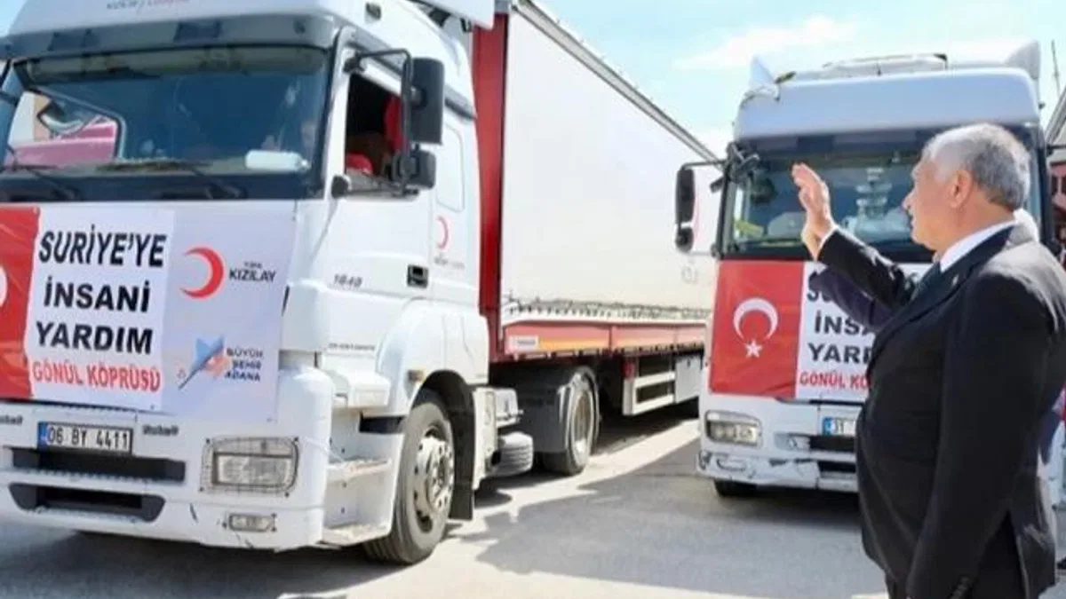 Adana Büyükşehir’den Suriye’ye 3 tırlık yardım