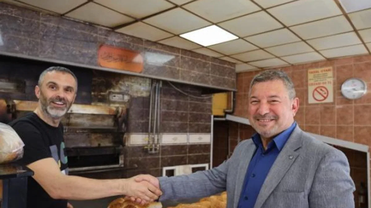 İzmit Belediyesi kent esnafının yanında