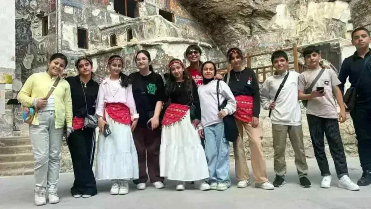 Mardin’den Karadeniz’e sanat köprüsü: Yeşilli YBO Korosu tarih yazdı!