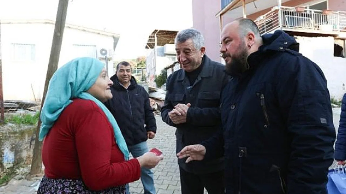 Yeni yıl pastası ve sepeti Başkan Günay’dan