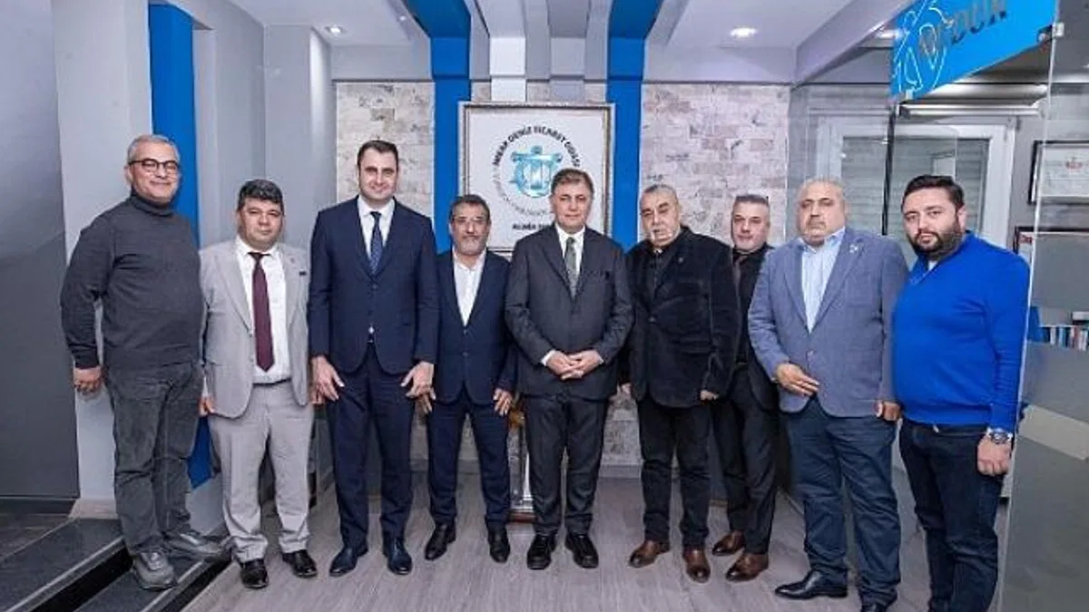 Başkan Tugay’a hizmet teşekkürü