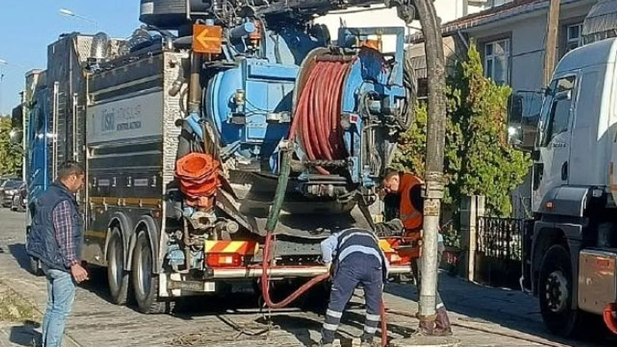 Lüleburgaz’ın kanalizasyon hatlarında temizlik