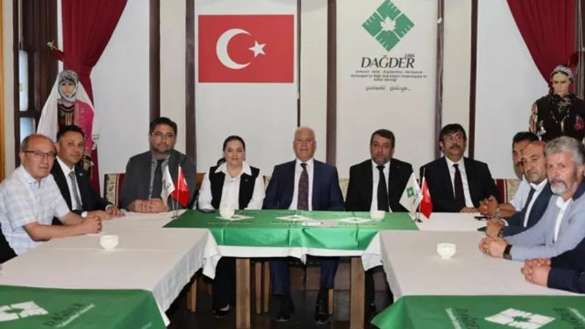 Bursa’da Başkan Bozbey’den gençlere güvence