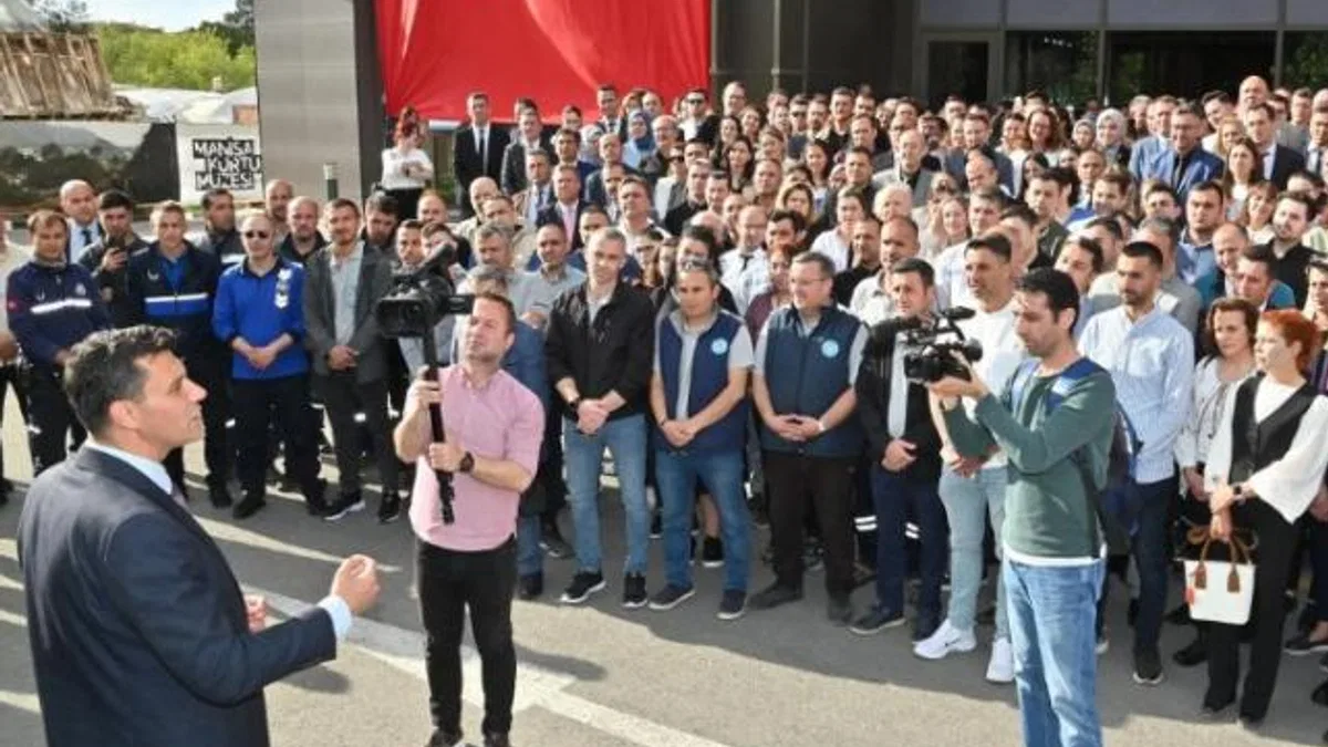 Başkan Zeyrek’ten memur ve sözleşmeli personele tavan ücret müjdesi